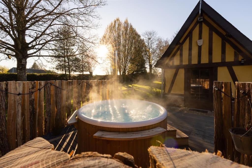 Le Puits Jaune - Gite Nature Et Spa Saint-Denis-le-Thiboult Extérieur photo