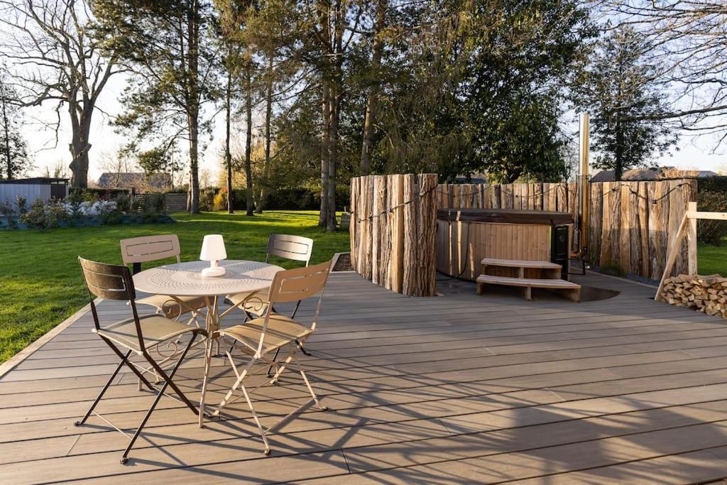 Le Puits Jaune - Gite Nature Et Spa Saint-Denis-le-Thiboult Extérieur photo